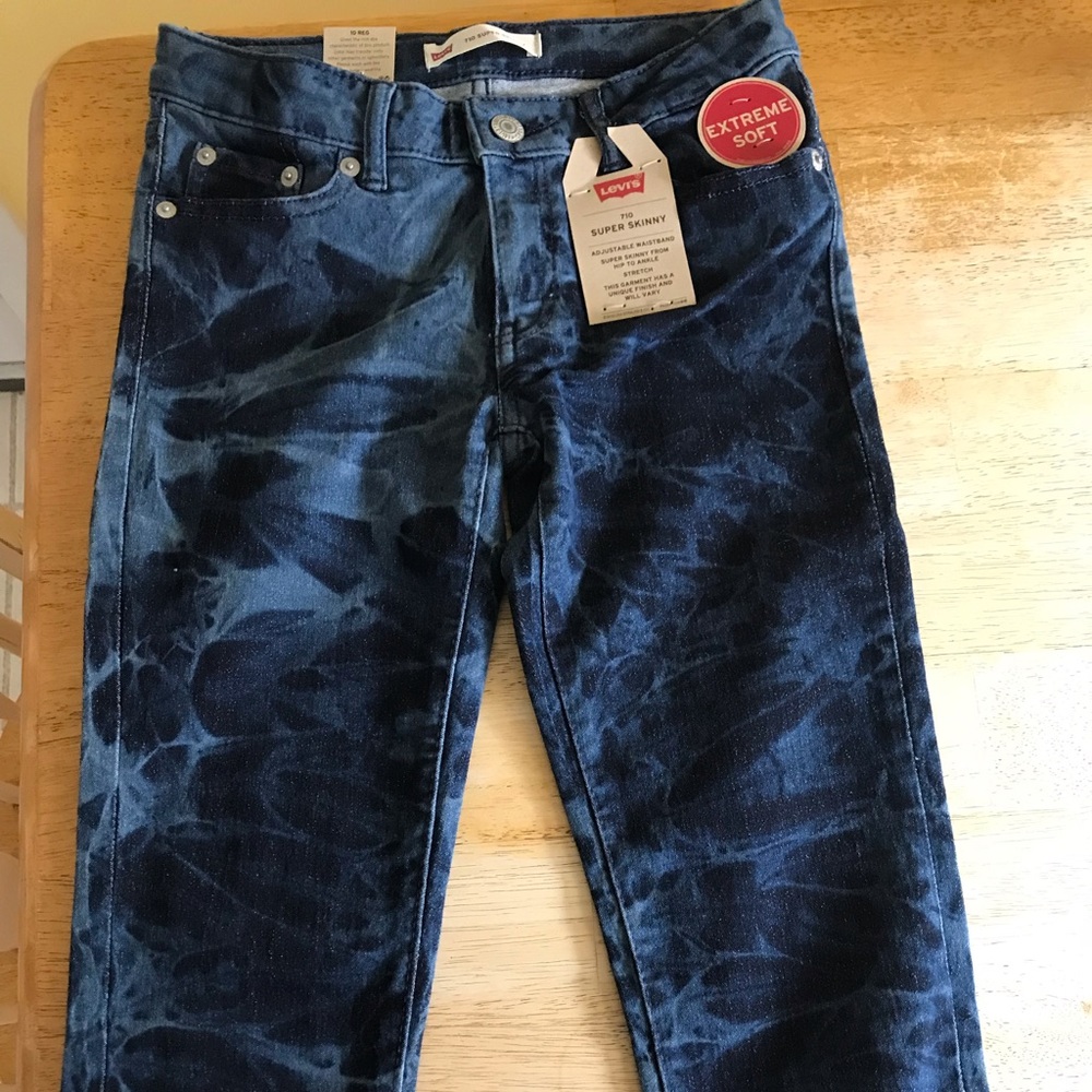 Levi’s girls size 10 skinny jeans